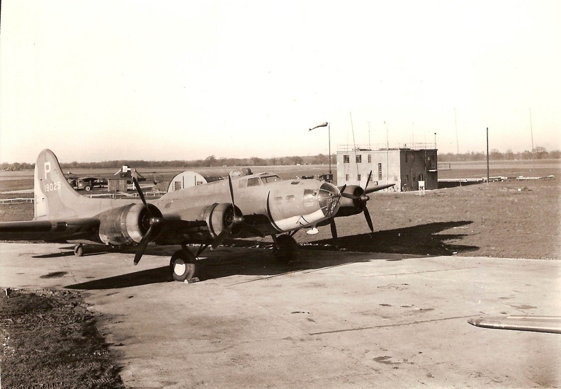 419025LITTLEJOHNatFramlinghamearly1944.jpg